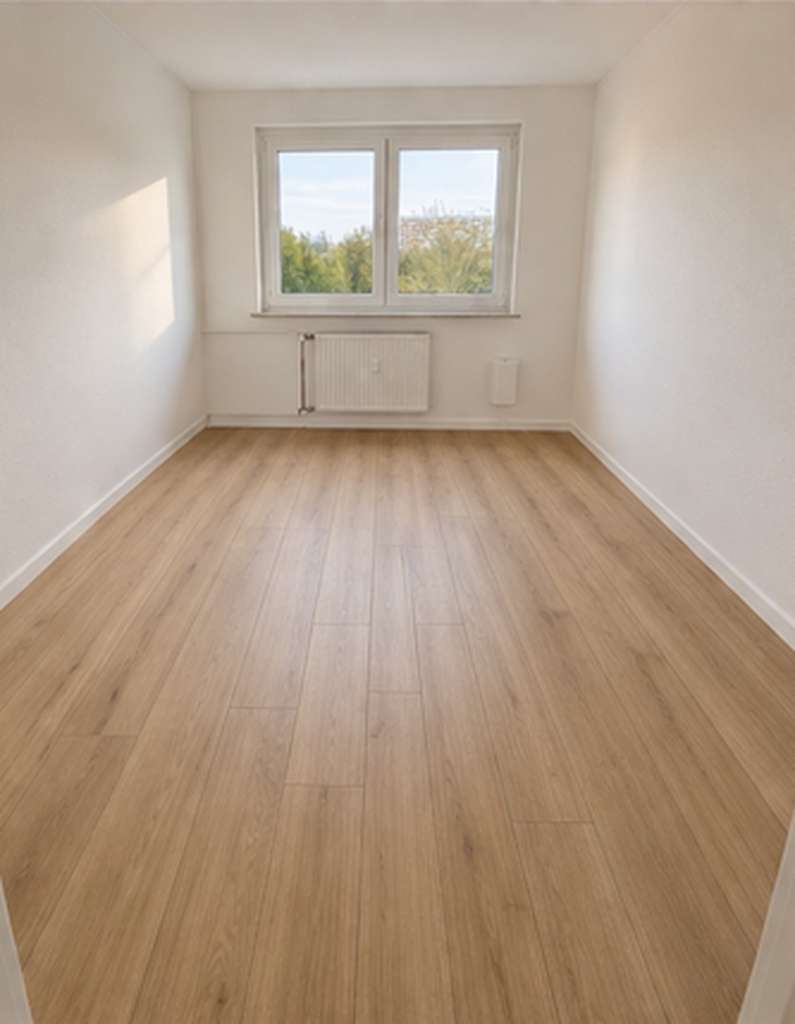 Immobilie in Waren (Müritz) - Perfekt für Eigennutzer oder Kapitalanleger - 3-Zimmer-Wohnung mit Seeblick - Bild 2