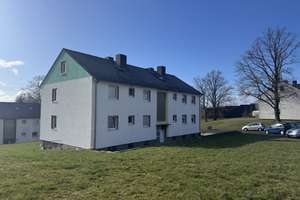 ATTRAKTIVES MEHRFAMILIENHAUS + BAUGRUNDSTÜCK in Bad Hersfeld – Die vollständige Adresse der Immobilie erhältst du vom Anbieter., 36251 Bad Hersfeld – Vorschaubild 1