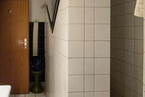 Charmante Doppelhaushälfte auf Erbpachtgrundstück mit großem Garten, Garage und Balkon – 60529 Schwanheim, Frankfurt am Main – Vorschaubild 6