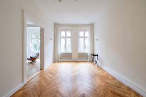 Kernsanierte Gründerzeitloft im Nollendorfkiez, Berliner Erker, 2 Balkone, Fahrstuhl – Die vollständige Adresse der Immobilie erhältst du vom Anbieter., 10777 Schöneberg, Berlin – Vorschaubild 7