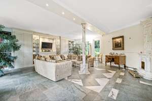 Villa in begehrter Lage von Hochkamp mit großem Garten – Die vollständige Adresse der Immobilie erhältst du vom Anbieter., 22609 Osdorf, Hamburg – Vorschaubild 7