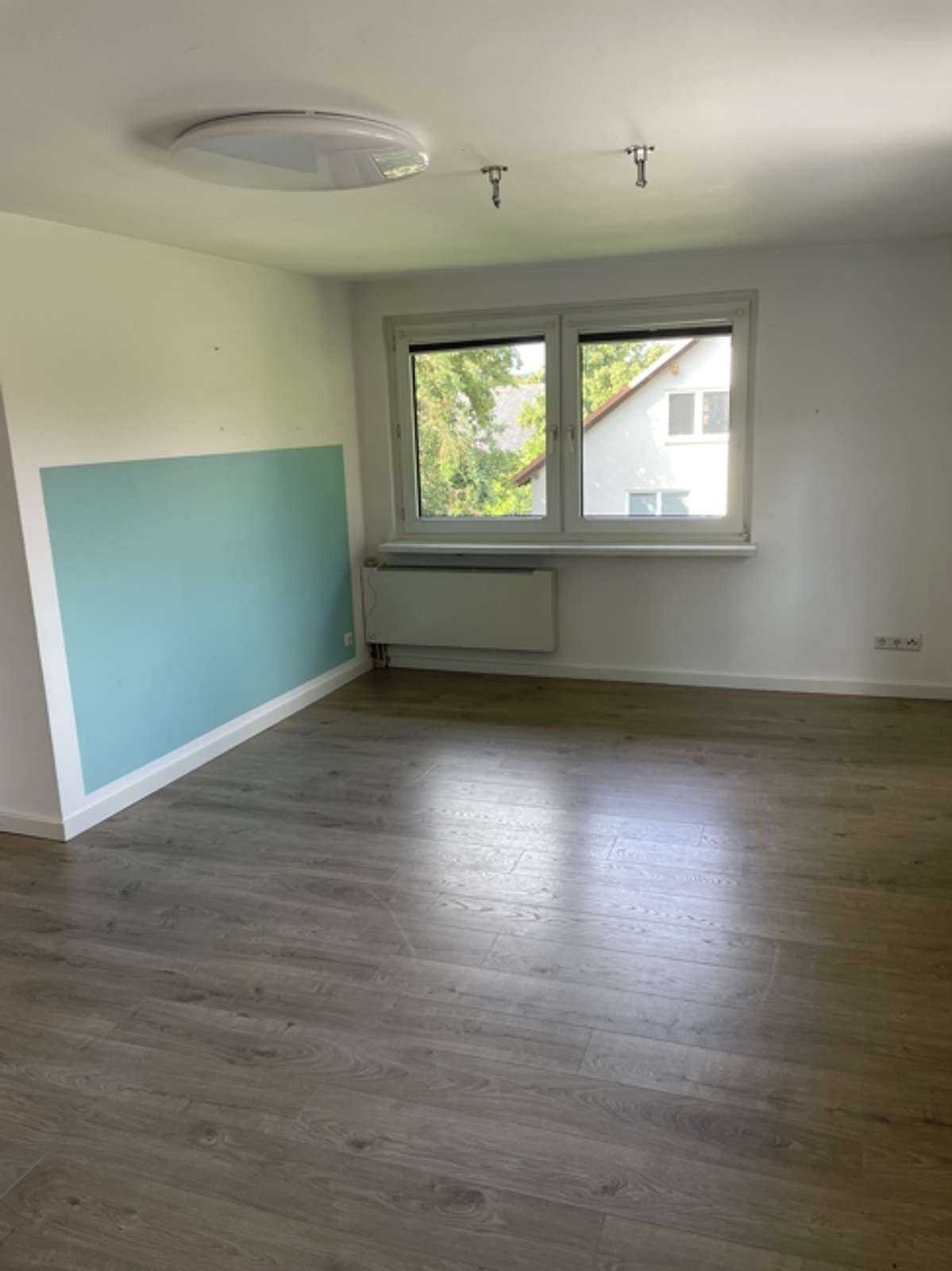 Ansprechendes, modern gestaltetes Einfamilienhaus in idyllischer und naturnaher Umgebung