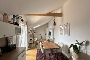 3-Zimmer-Dachgeschosswohnung mit Balkon
