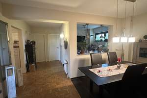 Helle 4-Zimmer-DG-Wohnung mit Balkon & Stellplatz in Essen-Borbeck – Die vollständige Adresse der Immobilie erhältst du vom Anbieter., 45355 Borbeck-Mitte, Essen – Vorschaubild 2