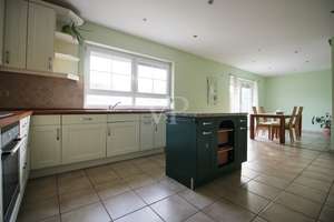 MODERNES FAMILIENHAUS 
AUF GROßEM EIGENTUMSGRUNDSTÜCK
MIT VOLLKELLER UND GARAGE – Die vollständige Adresse der Immobilie erhältst du vom Anbieter., 38448 Wendschott, Wolfsburg – Vorschaubild 8