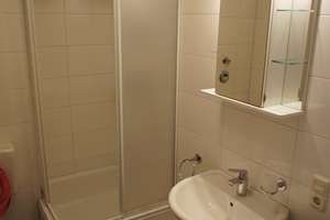 Zentral gelegene, rentable 1-Zimmer-Wohnung inkl. Tiefgaragenstellplatz in Düsseldorf-Pempelfort – Die vollständige Adresse der Immobilie erhältst du vom Anbieter., 40477 Pempelfort, Düsseldorf – Vorschaubild 9