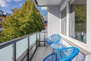Neu renovierte, lichtdurchflutete 1-Zimmer-Wohnung mit West-Balkon in Top-Lage von Sendling-Westpark – München – Vorschaubild 1