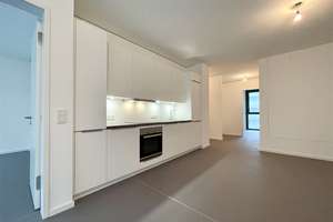  Toll geschnittene 3-Zi.-Wohnung mit idealem Grundriss, EBK & Smart Home-Features in Mitte   – George-Stephenson-Straße 12, 10557 Moabit, Berlin – Vorschaubild 3