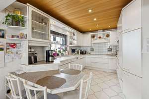 Im Doppelpack, 380 m² Fläche: Top gepflegter Bungalow + Garten + Vorderhaus m. 2 WE´s komplett frei – Die vollständige Adresse der Immobilie erhältst du vom Anbieter., 61231 Bad Nauheim – Vorschaubild 8