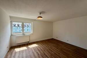 Bezugsfreie 1-Zimmer-Studentenwohnung in zentraler Lage von Freiburg-Oberau – 79102 Oberau, Freiburg im Breisgau – Vorschaubild 1
