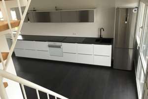 Schöne 2,5-Zimmer-Maisonette-Wohnung mit 4 Balkonen und moderner Einbauküche – Die vollständige Adresse der Immobilie erhältst du vom Anbieter., 72762 Reutlingen-Mitte, Reutlingen – Vorschaubild 3