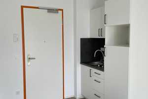 Stilvolle, Möblierte 1-Zimmer-Terrassenwohnung mit Internet und EBK - Für Studenten  – Höchstetterstraße 20, 86154 Augsburg – Vorschaubild 6