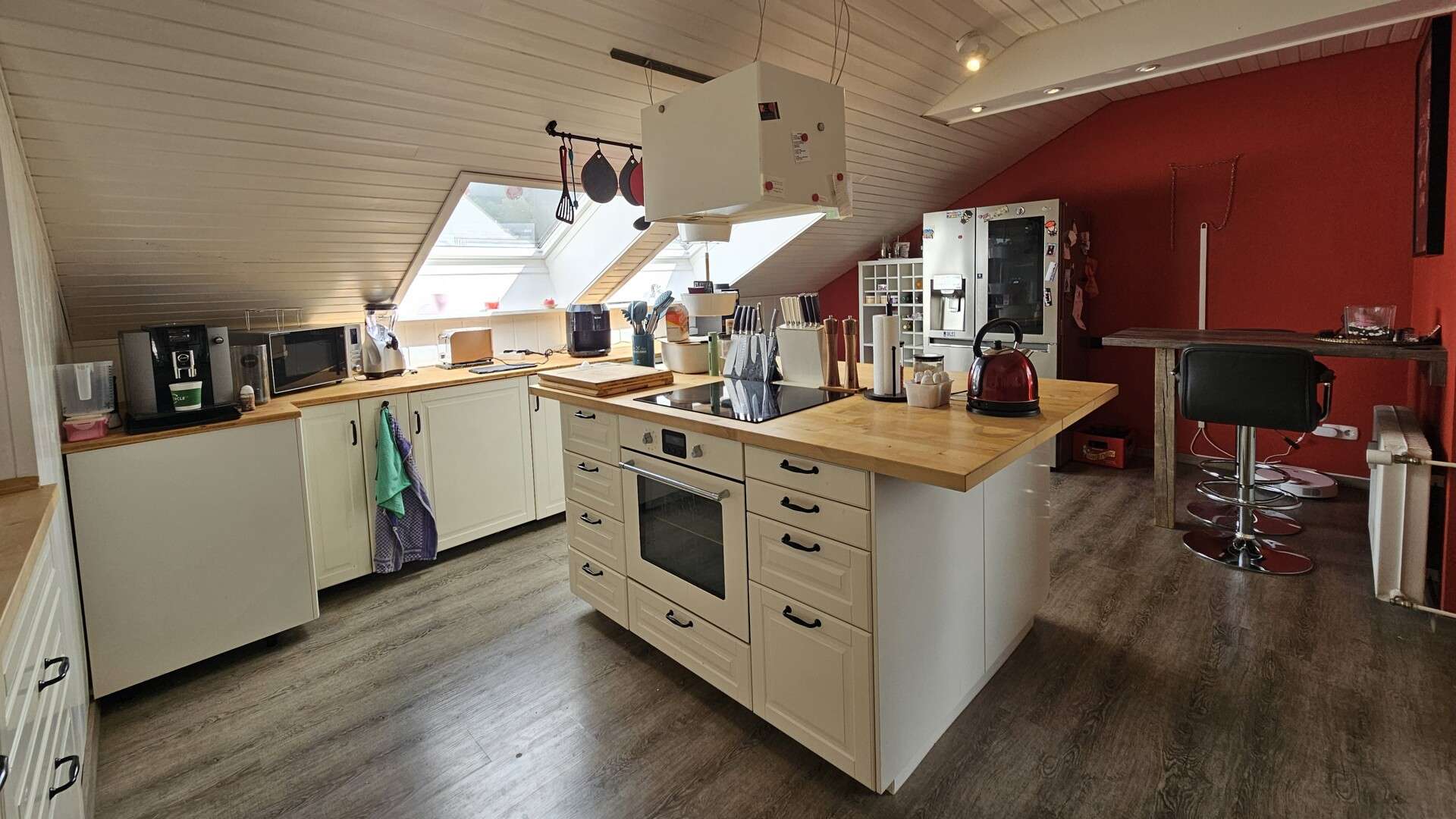 Immobilie in Furtwangen im Schwarzwald - Eigentumswohnung mit Balkon und wunderschöner Aussicht in Furtwangen - Bild 0