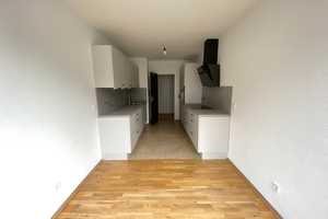 Premium-Apartment mit Bad, Küche, großem Sonnen-Balkon und TG-Stellplatz in zentraler & ruhiger Lage – Marbacher Straße 17, 40597 Düsseldorf – Vorschaubild 11
