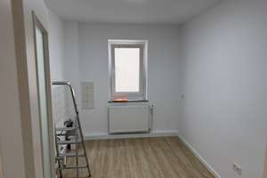 Vollständig renovierte 2-Zi Wohng mit Balkon, zentrale Lage, Nähe Nordpark, Meller Str./Sudbrackstr. – Meller Str. 71, 33613 Mitte, Bielefeld – Vorschaubild 3