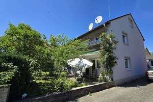 Zweifamilienhaus in ruhiger Wohngegend