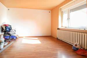 Einfamilienhaus mit Scheune, Pool und ca. 28.600 m² Grundstück – renovierungsbedürftig – Die vollständige Adresse der Immobilie erhältst du vom Anbieter., 9669 Frankenberg/Sachsen – Vorschaubild 3