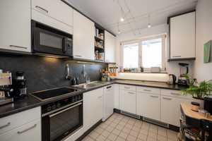 Wohnen im Grünen – 3-Zimmer-Wohnung in familienfreundlicher Lage – München (Kreis) – Vorschaubild 4
