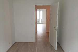 Attraktive 3 Zi. Wohnung mit EBK und Südloggia, U-Bahnstation Oberwiesenfeld, U3 in der Nähe! – Am Oberwiesenfeld 45, 80809 München – Vorschaubild 9