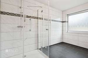Wohnen mit Stil: Lichtdurchflutete 5-Zimmer-Wohnung mit Kamin & Balkon – Die vollständige Adresse der Immobilie erhältst du vom Anbieter., 51109 Merheim, Köln – Vorschaubild 10