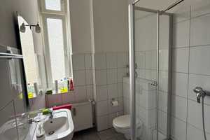Adolfsallee, 2 Zimmer suchen netten Mieter – Herrngartenstr. 18, 65185 Wiesbaden – Vorschaubild 3