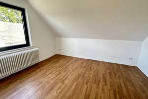 Frisch sanierte 3-ZKB Dachgeschosswohnung direkt an der "Deciusstraße" mit 
opt. TG-Stellplatz! – Die vollständige Adresse der Immobilie erhältst du vom Anbieter., 33611 Schildesche, Bielefeld – Vorschaubild 8