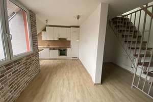 Vollständig renovierte 3,5-Zimmer-Wohnung mit Balkon und EBK in Dortmund