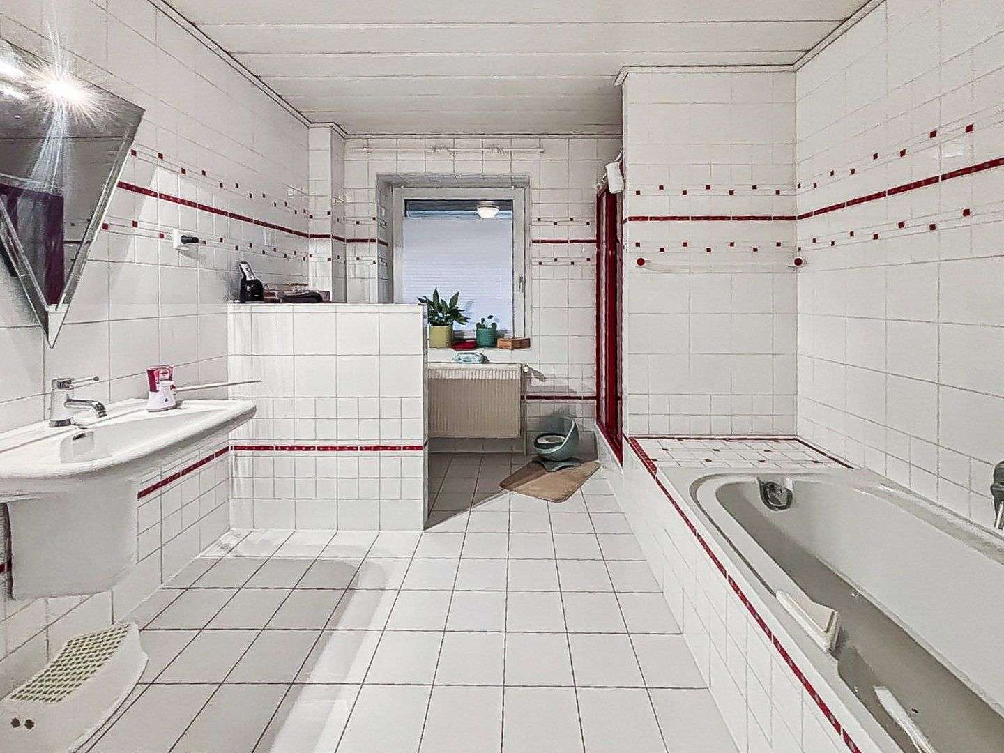 Immobilie in Schöppenstedt - Große Familien aufgepasst: Vielseitiges Einfamilienhaus mit Ausbaureserve in Schöppenstedt - Bild 2