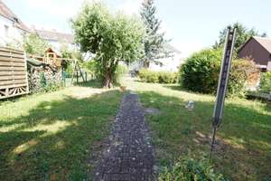 Gepflegte Doppelhaushälfte in ruhiger und zentraler Lage von Friedberg – Die vollständige Adresse der Immobilie erhältst du vom Anbieter., 61169 Friedberg (Hessen) – Vorschaubild 2