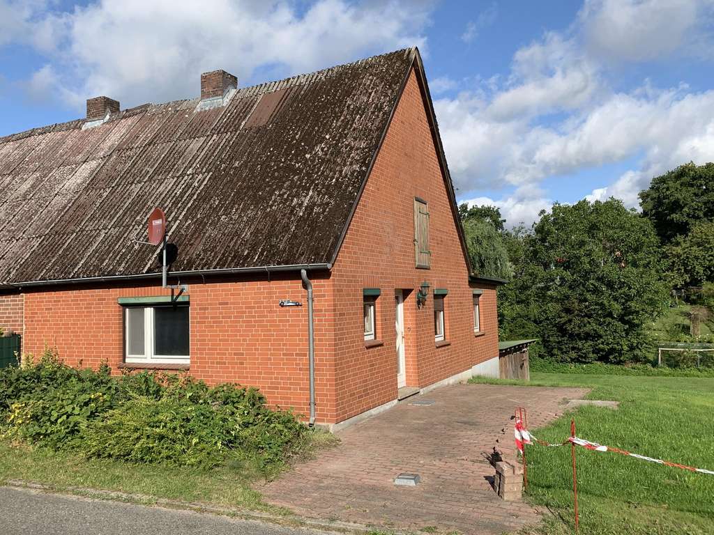 Immobilie in Hornbek - Doppelhaushälfte mit Ausbaureserve - Bild 1