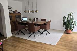 Kernsaniertes Reihenmittelhaus im Regensburger Westen mit Garten & viel Platz für die ganze Familie – 93049 Westenviertel, Regensburg – Vorschaubild 3