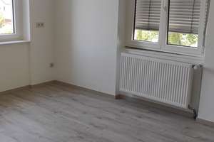 Zuhause mit viel Platz in Karlsruhe-Grötzingen – Die vollständige Adresse der Immobilie erhältst du vom Anbieter., 76229 Grötzingen, Karlsruhe – Vorschaubild 4