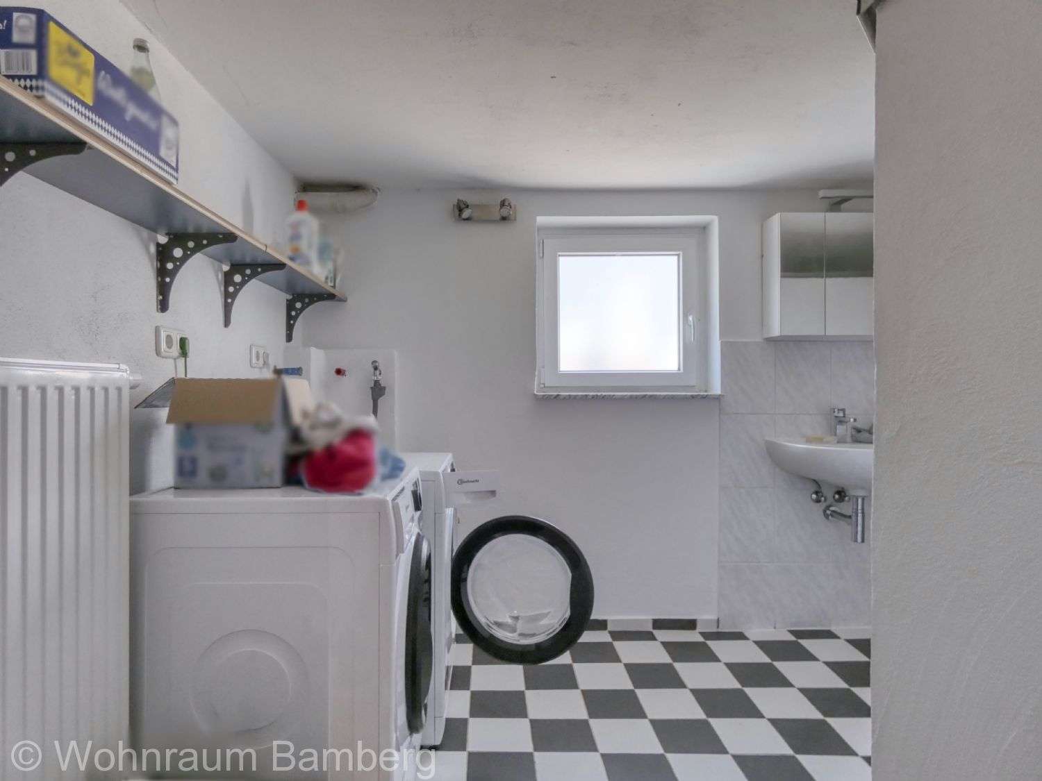 Immobilie in Memmelsdorf - Umfangreich saniertes Wohnhaus mit ca. 260 m² Wohnfläche in ruhiger Ortsrandlage - Memmelsdorf - OT - Bild 0