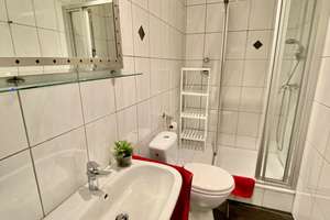 Direkte Rheinlage: Schickes 1-Zimmer-Apartement in Bonn-Beuel – Die vollständige Adresse der Immobilie erhältst du vom Anbieter., 53225 Beuel-Mitte, Bonn – Vorschaubild 7