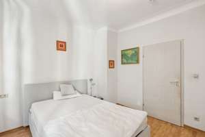 Denkmalgeschützte 4-Zimmer-Altbauwohnung im 1.OG zentral in Stuttgart-Degerloch – Die vollständige Adresse der Immobilie erhältst du vom Anbieter., 70597 Degerloch (Ortsteil), Stuttgart – Vorschaubild 9