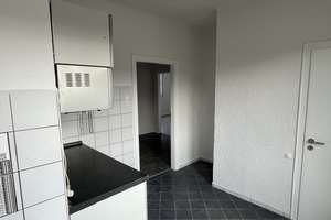 3-Zimmer Wohnung WG geeignet für Studenten mit zwei sehr großen Balkonen inkl. Stellplatz – Westfalenstraße 88, 40472 Rath, Düsseldorf – Vorschaubild 8