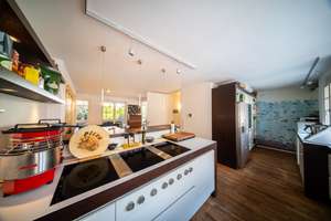 Einmaliges Stadthaus in Ulm: Luxus- Einfamilienhaus mit Spa, Heimkino & privatem Traumgarten – Radgasse 23/4, 89073 Mitte, Ulm – Vorschaubild 9