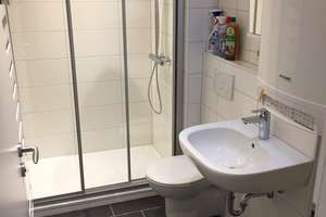 Charmantes Dachgeschoss-Apartment in Stuttgart-Untertürkheim  – Lindenfelsstraße 51, 70327 Untertürkheim (Ortsteil), Stuttgart – Vorschaubild 6