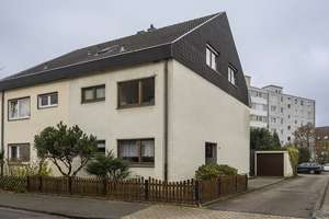 Geräumiges Einfamilienhaus mit 7 Zimmern in Leverkusen-Manfort – Die vollständige Adresse der Immobilie erhältst du vom Anbieter., 51373 Wiesdorf, Leverkusen – Vorschaubild 1