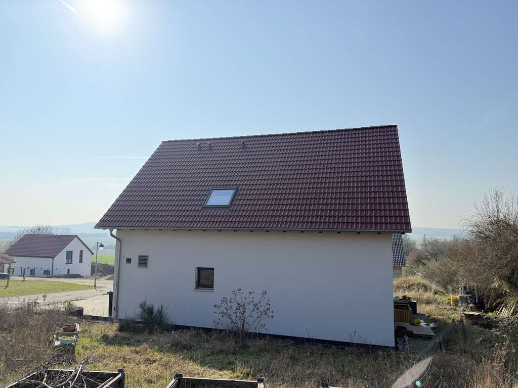 Immobilie in Hedeper - (KfW-40+) Junges Einfamilienhaus auf großem Grundstück-Toller Ausblick Richtung Harz inklusive - Bild 1