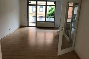 LIST | moderne 2-Zimmer-Wohnung mit Einbauküche, Balkon und PKW-Stellplatz in begehrter Lage – Lister Straße  21, 30163 List, Hannover – Vorschaubild 2