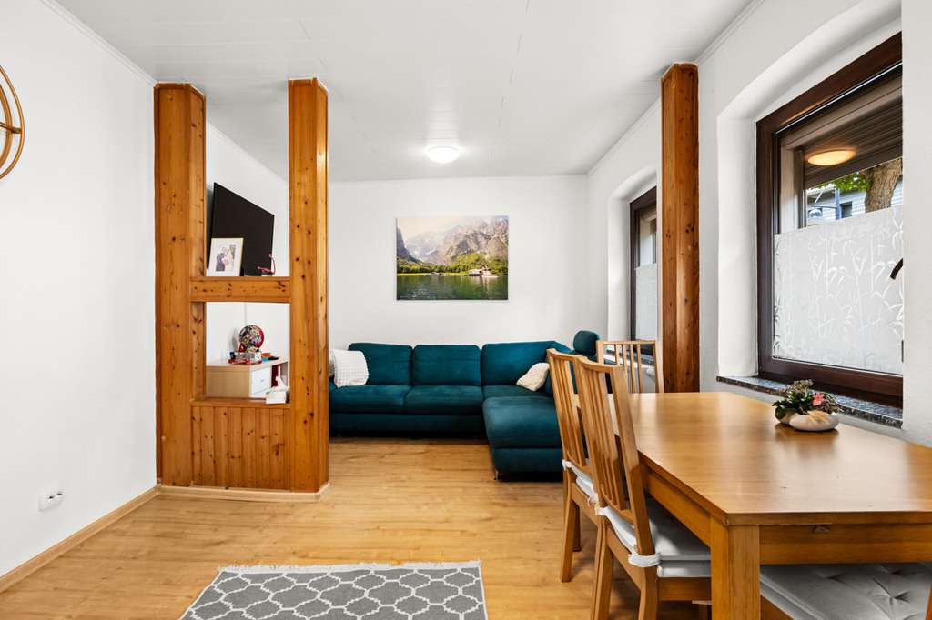 Immobilie in Vellmar - Einfamilienhaus mit pflegeleichten Grundstück zum Kauf - Bild 1