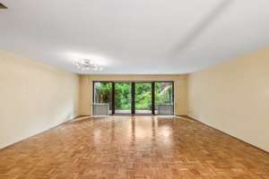 Großzügige 4-Zimmer-Maisonette-Wohnung mit idealer Aufteilung - Terrasse u. Balkon - in idealer Lage – Die vollständige Adresse der Immobilie erhältst du vom Anbieter., 52072 Laurensberg (Statistischer Bezirk), Aachen – Vorschaubild 7