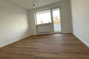Kernsanierte 3-Zimmer-Wohnung mit Balkon,2 WCs & Luxusbad-barrierefreiem Zugang – Saidelsteig 3, 91058 Tennenlohe, Erlangen – Vorschaubild 8
