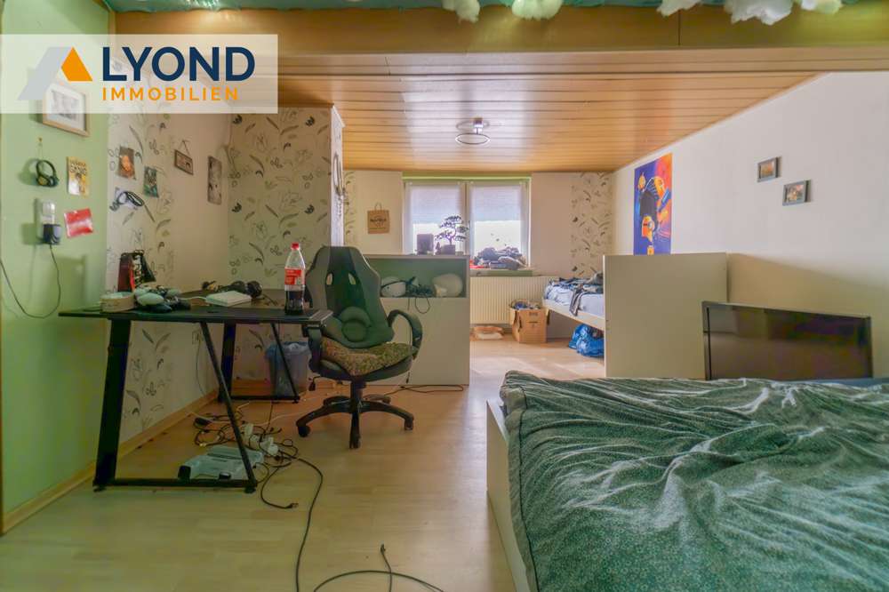 Immobilie in Bad Arolsen - Großzügiges Fachwerkhaus mit großem Grundstück und Entwicklungsmöglichkeiten! - Bild 0