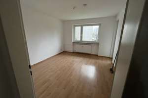 4 Zimmer Wohnung mit sonnigem Balkon – Freyastrasse 5, 24939 Klues, Flensburg – Vorschaubild 4