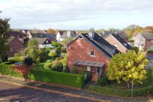 Heimkommen und Wohlfühlen!
Klassisches Einfamilienhaus mit tollen Extras in guter Lage von Laggenbe – Die vollständige Adresse der Immobilie erhältst du vom Anbieter., 49479 Ibbenbüren – Vorschaubild 9