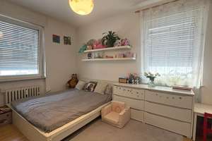 BOCKENHEIM WEST I Schönes, helles, 1 Zimmer Studioapartment mit Küchenzeile und Gemeinschaftsbad – 60487 Bockenheim, Frankfurt am Main – Vorschaubild 1