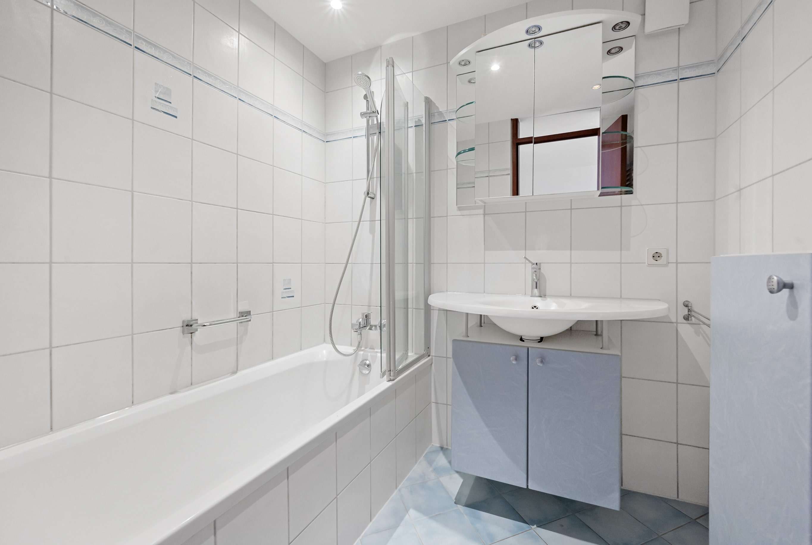 Immobilie in Bodelshausen - Gepflegte 3,5-Zimmer-Wohnung im 1. Obergeschoss - Bild 0