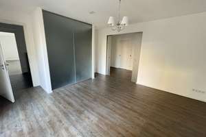Exklusives Wohnerlebnis in Köln-City: 3-Zimmer-Design-Wohnung mit eigener Sauna & XXL-Balkon – Tel-Aviv-Straße 1, 50676 Altstadt/Süd, Köln – Vorschaubild 11